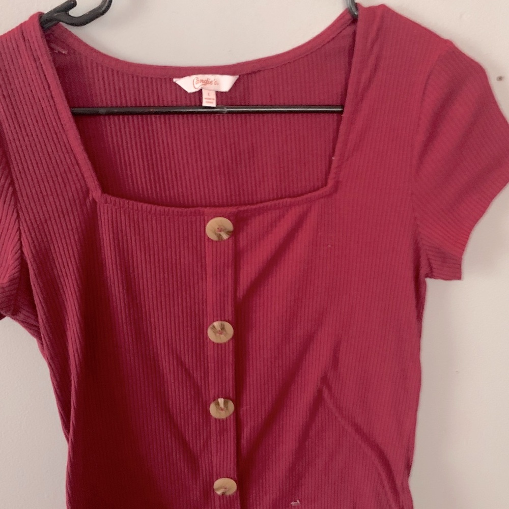 box neckline fitted button shirt